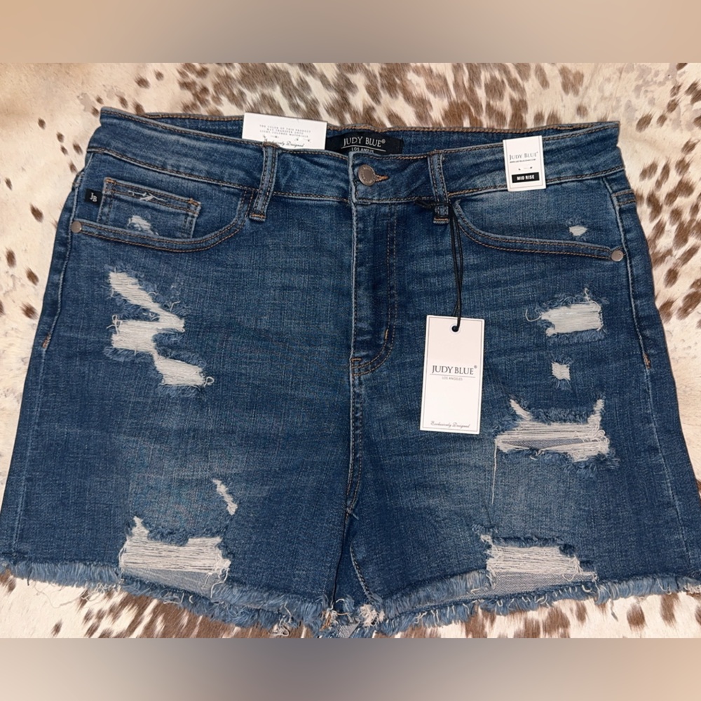 *SOLD* Judy Blue Mid-Rise Denim Short